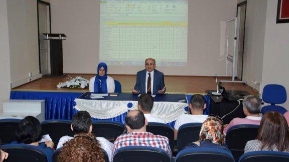 Milli Eğitim Müdürümüz Hızır AKTAŞ, Yeni Öğretim Müfredatlarının Tanıtımı İle İlgili İl Formatörleriyle Bir Toplantı Gerçekleştirdi.