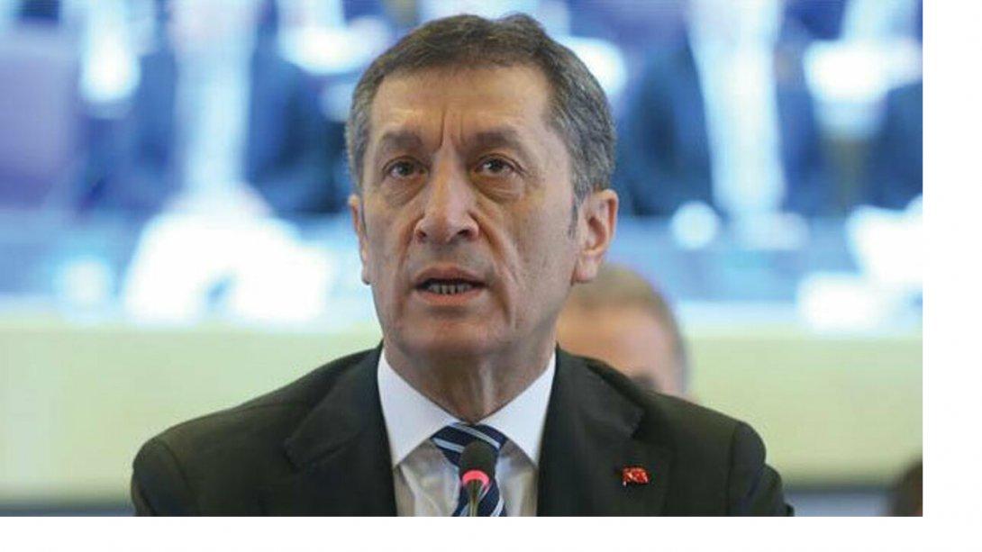 Bakanımız Sayın Ziyâ SELÇUK, 81 İl Millî Eğitim Müdürüyle Ankara'da Bir Araya Geldi