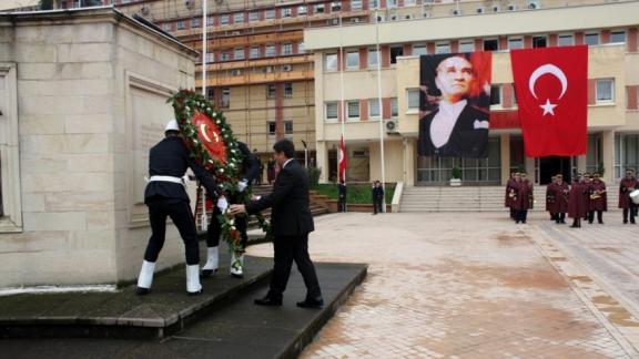 Büyük Önder Mustafa Kemal Atatürk, Ölümünün 77. Yıldönümünde Törenlerle Anıldı.