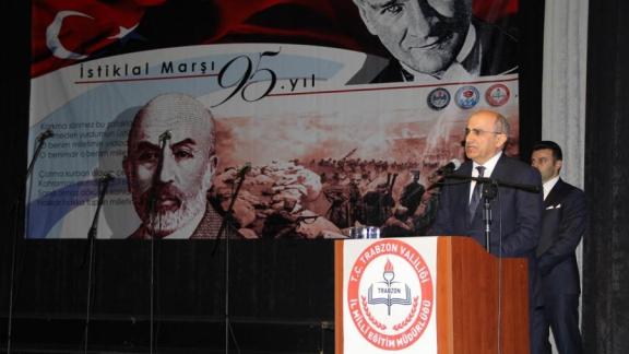 12 Mart İstiklal Marşının Kabulü ve Mehmet Akif Ersoyu Anma Günü Nedeniyle Tören Düzenlendi.