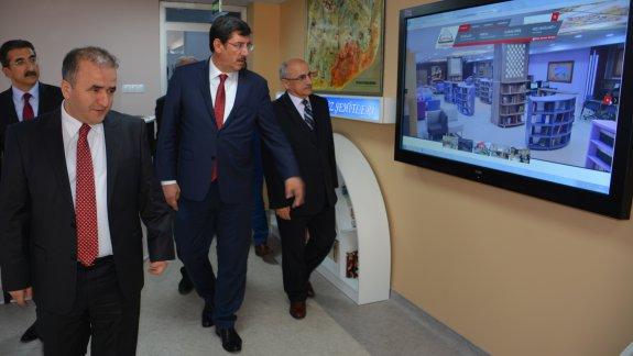 Trabzon 15 Temmuz Şehitleri Anadolu Lisesinde Z-Kütüphane Açıldı