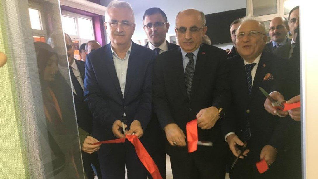 Trabzon Araklı Bereketli İmam Hatip Ortaokulunda Z-Kütüphane Açıldı