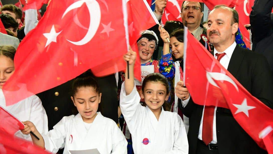 19 Mayıs Atatürk'ü Anma, Gençlik ve Spor Bayramımız 105. Yılında Coşkuyla Kutlandı.