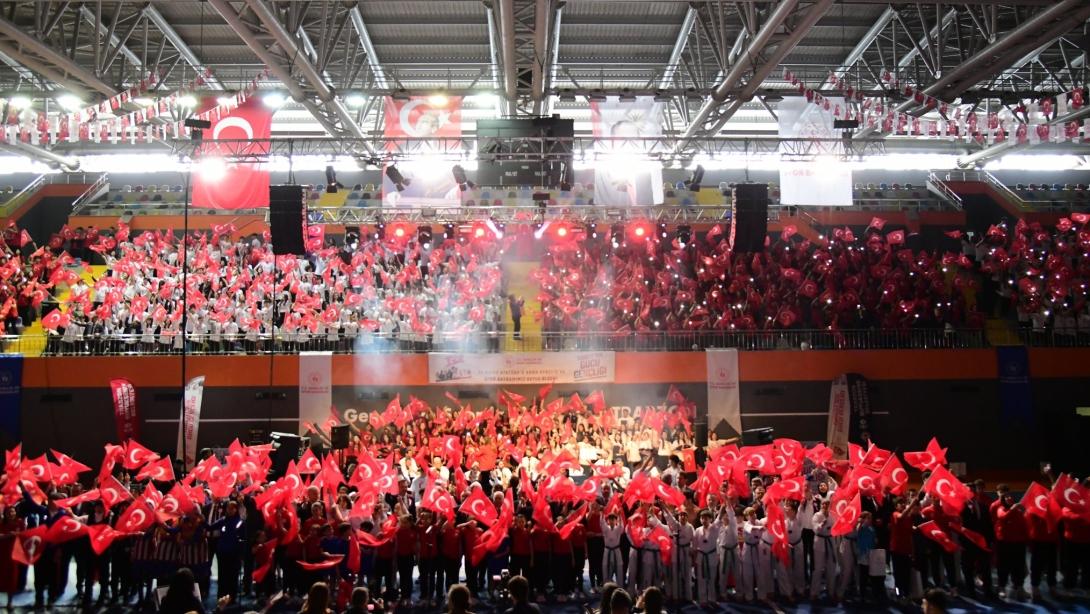 19 MAYIS ATATÜRK'Ü ANMA, GENÇLİK VE SPOR BAYRAMI İLİMİZDE COŞKUYLA KUTLANDI