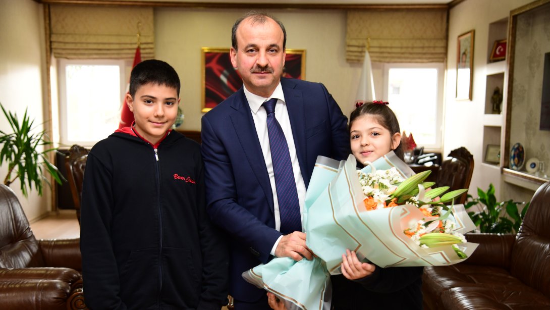 ÇOCUKLARIMIZIN MÜDÜRÜMÜZÜ ZİYARETİ