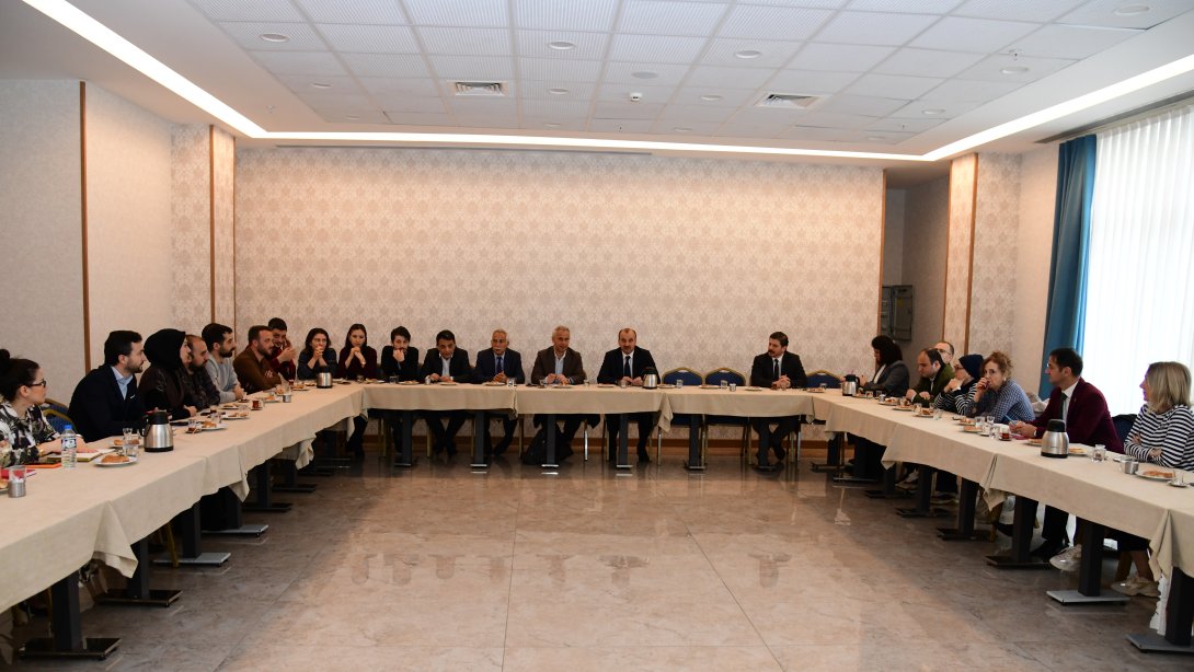 OKUL GÜVENLİĞİ VE OLUMLU EĞİTİM ORTAMLARININ GELİŞTİRİLMESİNE YÖNELİK İL DEĞERLENDİRME TOPLANTISI YAPILDI