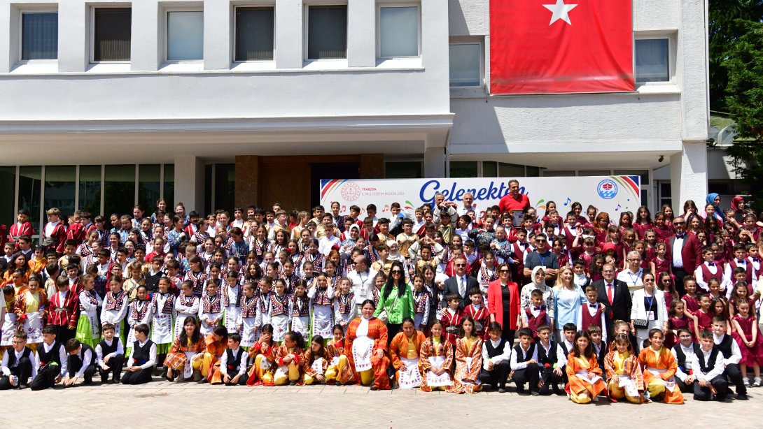 GELENEKTEN GELECEĞE 7 BÖLGE, 7 EZGİ PROGRAMI GERÇEKLEŞTİRİLDİ
