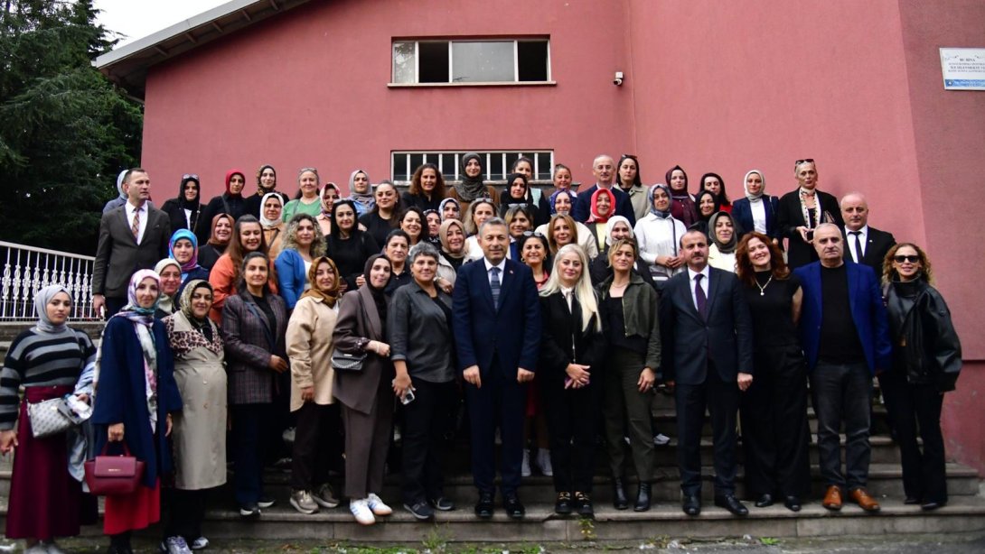 MAARİF MODELİ AİLE KONFERANSLARI TRABZON'DA GERÇEKLEŞTİRİLDİ